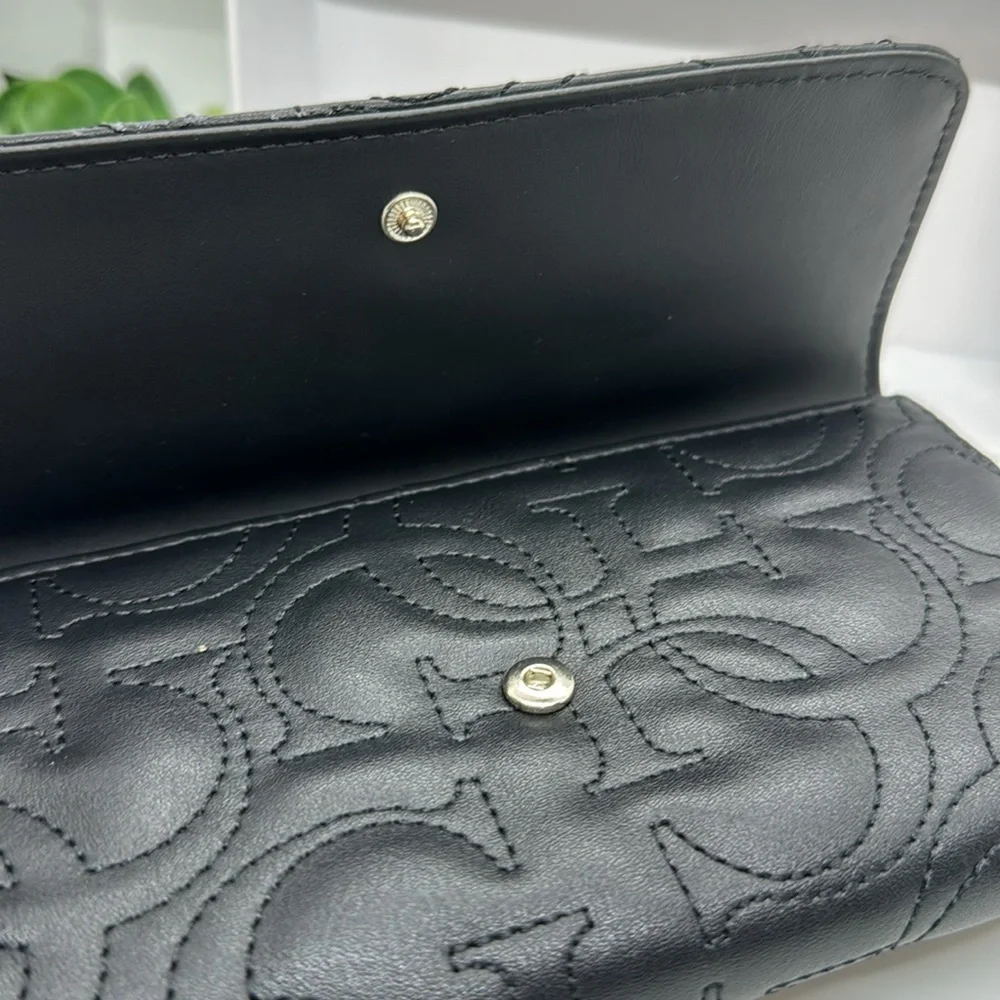 Guess Los Angeles Wallet new in original box